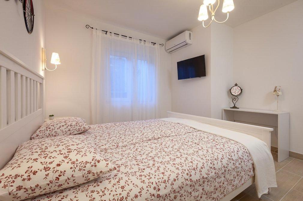 Apartmani Mirona - 图彻皮 外观 照片